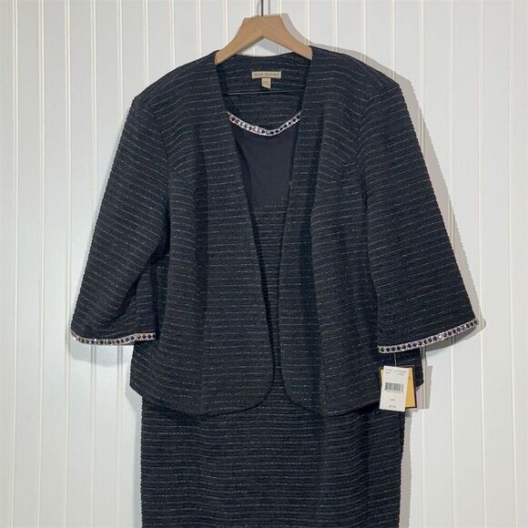 Maya Brooke 22W Black 2-Piece Skirt Suit Jewel Trim Blazer Career Formal NWT - Picture 2 of 15